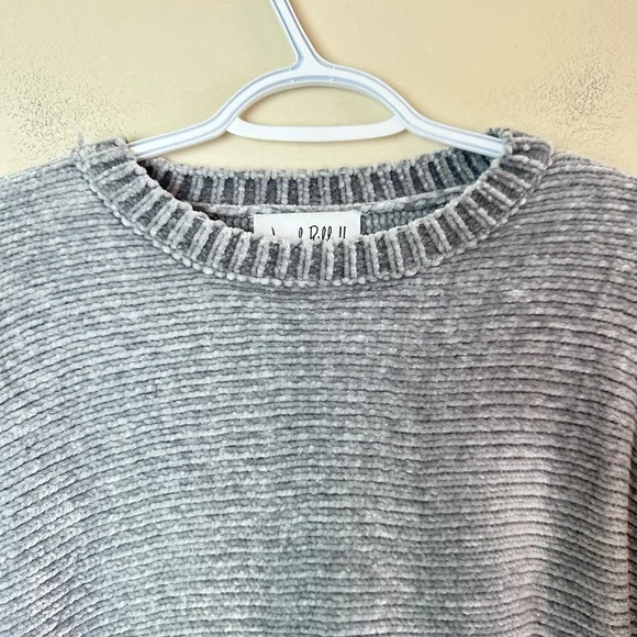 Joseph Ribkoff Gray Ribbed Sweater Size S Women Knit Crew Neck Cozy Top - Picture 4 of 6